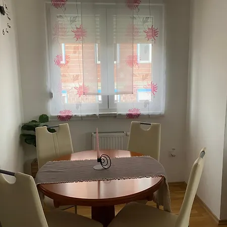 Apartment Ema *