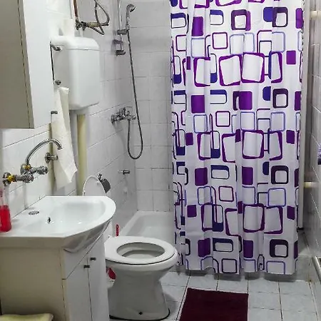 Apartman Ema شقة يايتشه